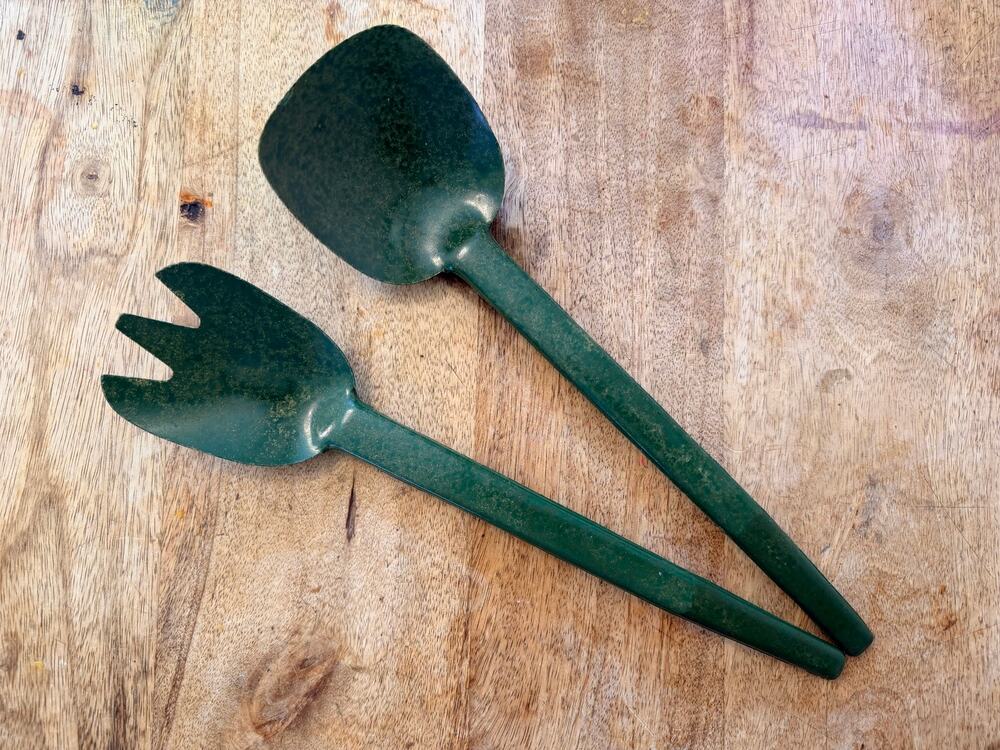 Flintwood MCM Melamine Salad Servers Large Speckled Green USA 1950s Spoon Fork